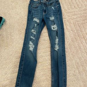 Womens Hollister ripped jeans